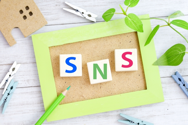 SNS